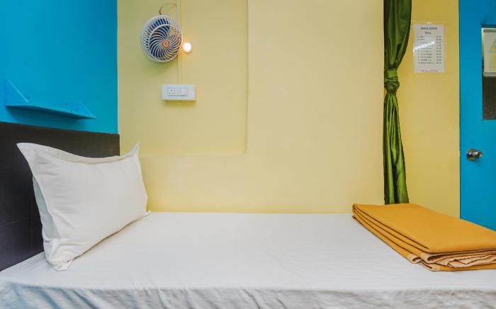 Hangout Dormitory  Male & Female