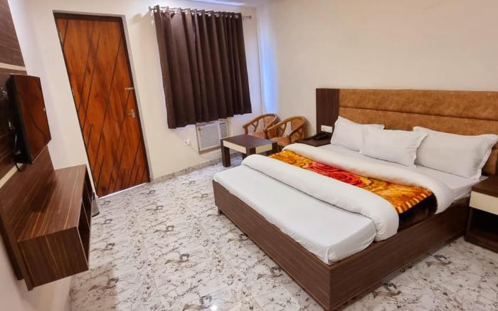 Hotel Daksh