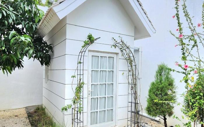 Floraison Living Villa Yogyakarta