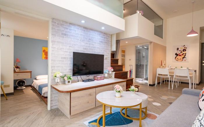 2BR Apartment with Lift near Ximen MRT, Independent Bathroom
