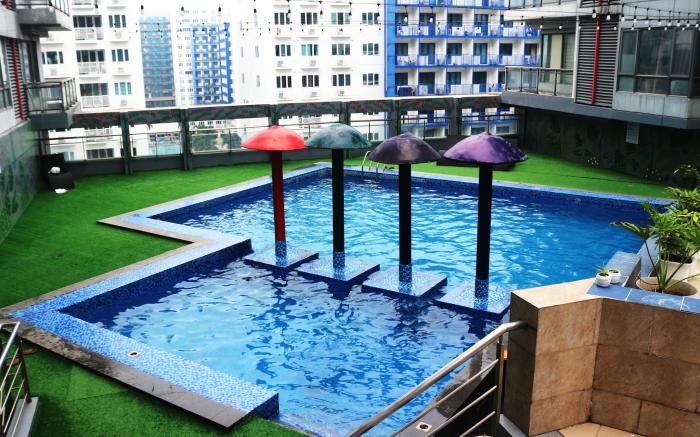 Spacious 3BR w/Wi-Fi near MOA (8A)