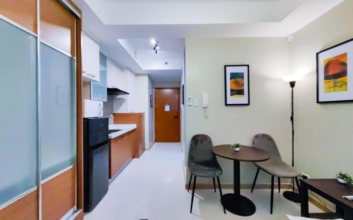 Condotel 1BR Suite at Sunshine100 City Plaza #SS03