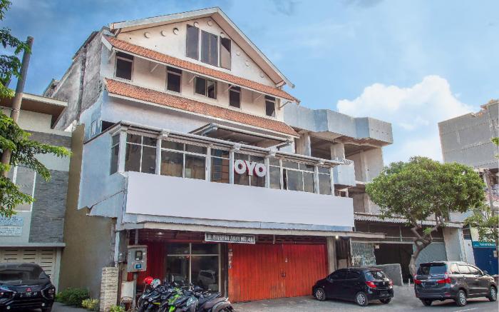 OYO 164 Ang's Residence