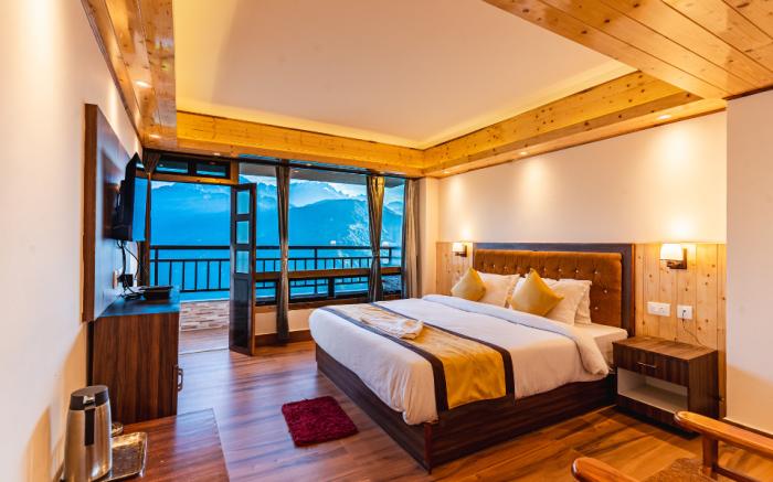 The Golden Retreat Hotel