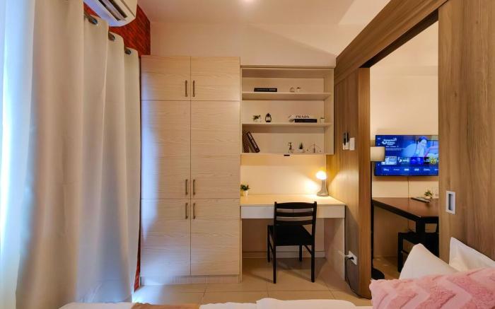 Condotel 1BR Unit w/ Balcony FAME Residences #FM04