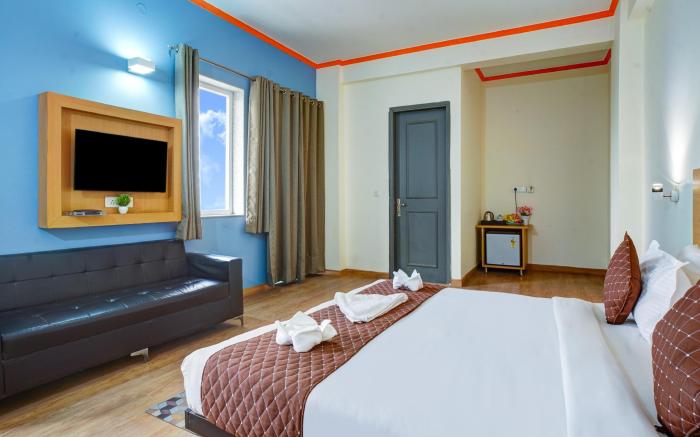 HOTEL NOIDA EXPRESS