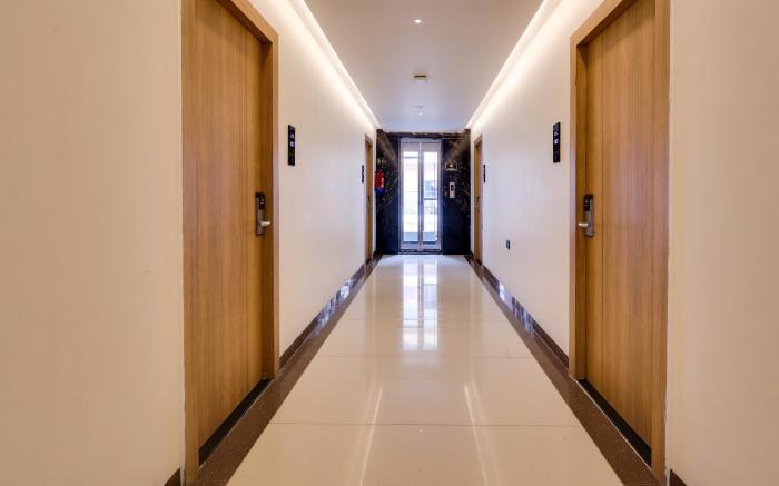 Townhouse OAK INDIGO BUSINESS HOTELS