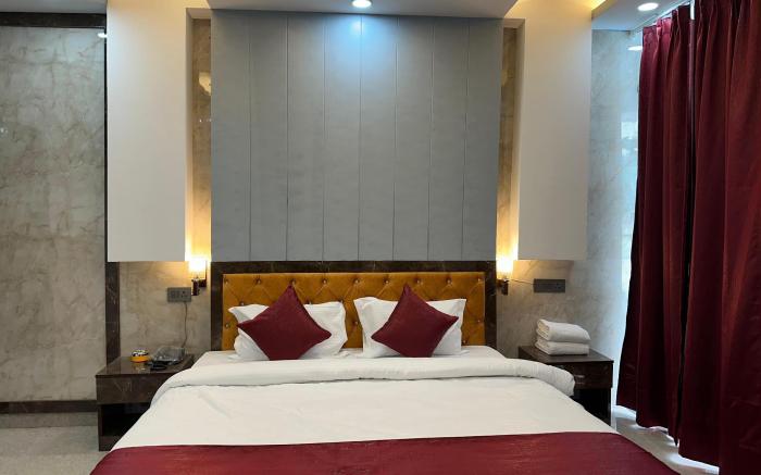 Hotel Arya Palace