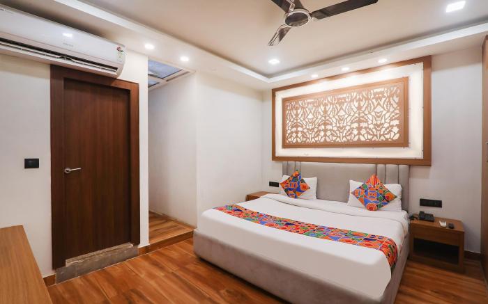 FabHotel Shaurya Inn