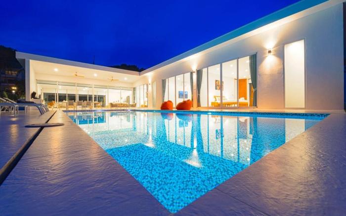 Modern Villa at Palm Hills Golf Club (PH4B)