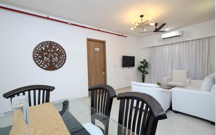 Mantique Andheri 3 BHK :  Balcony & Kitchen