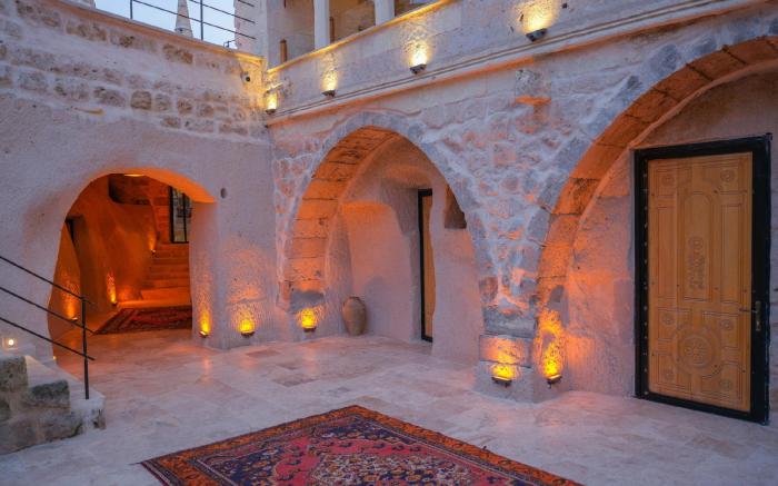 Memories Cave House