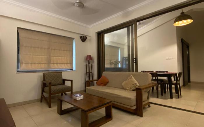 Cozy 2BHK Apartment at Candolim Beach Road