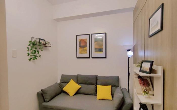 Condotel 1BR Unit w/ Balcony FAME Residences #FM36