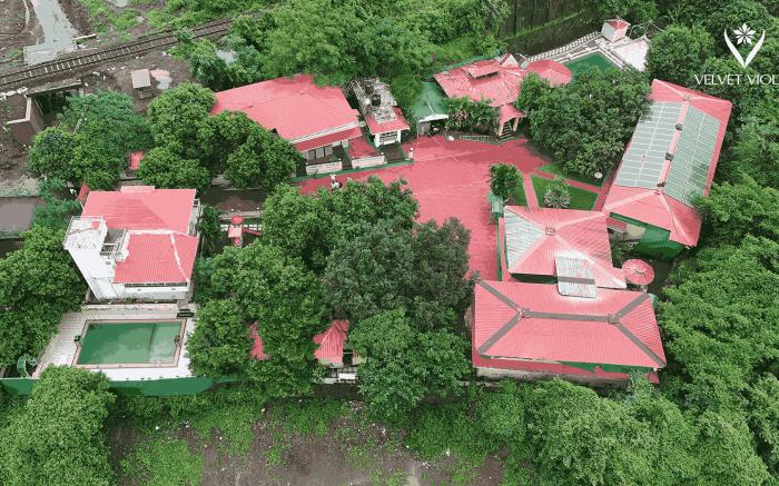 Giriraj Garden Resort