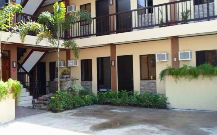 Pacific Palm Suites Davao powered by Cocotel
