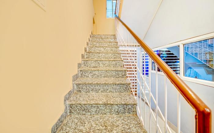 Super Townhouse Anisabad Near Mahavir Sansthan