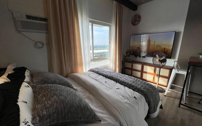 Rustic Penthouse @ Mesavirre Bacolod (Unit 1902)