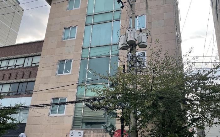 K wave guesthouse only Female