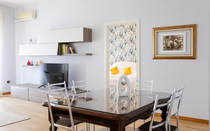 Riviera di Chiaia 207