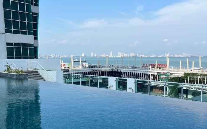 Maritime Suite Duplex 3Bedroom George Town by UHM