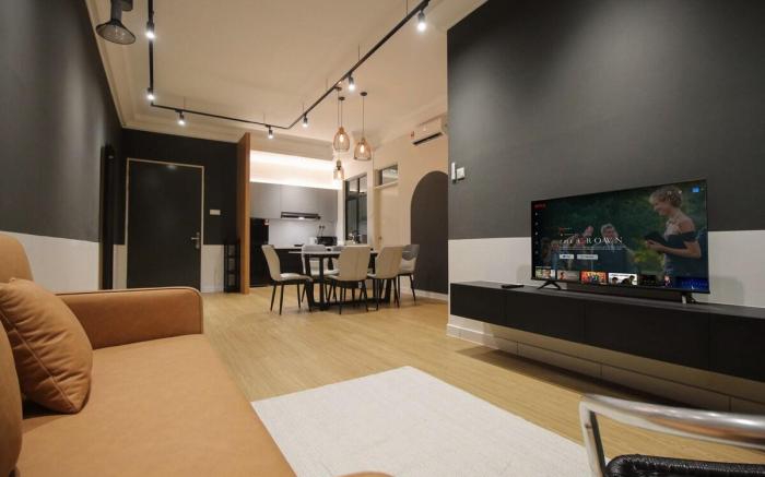 Paradigm JB/Netflix/The Platino 2BR 