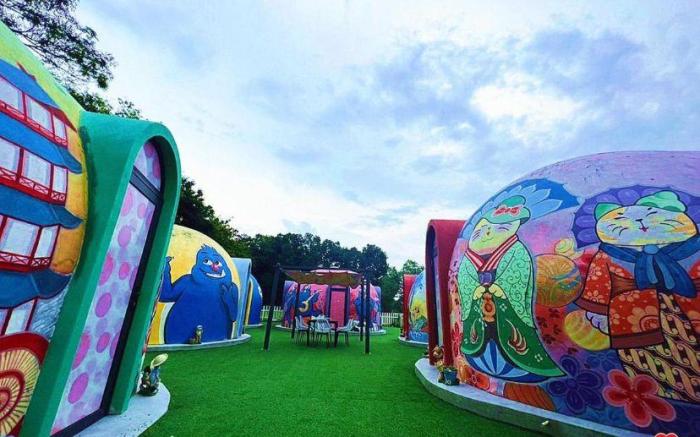 Mamee Domes (Triple Room)