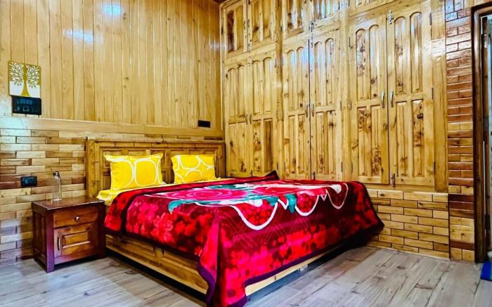 Anandam Wood Home  Stay