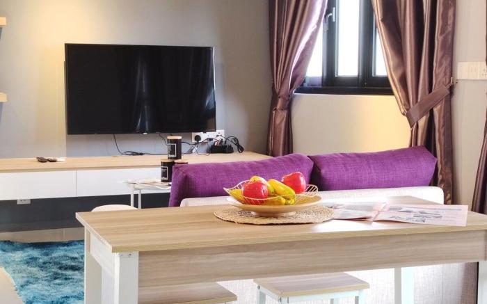 Meridin Sovo 3001  Couple Legoland Netflix BySTAY