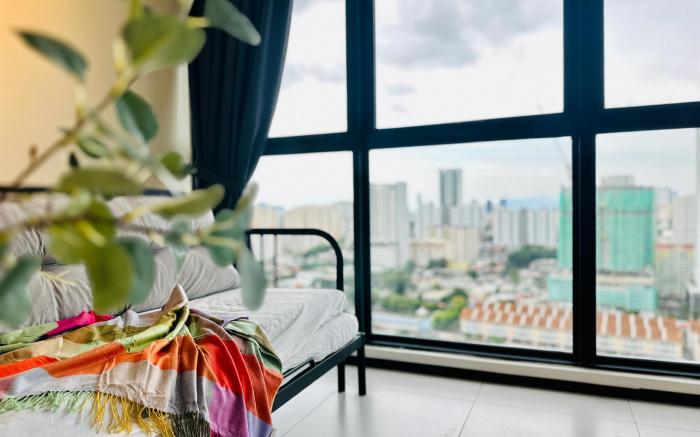 HOT-URBANSUITE 3BR Cityview Homestay UA13A3A LDL N