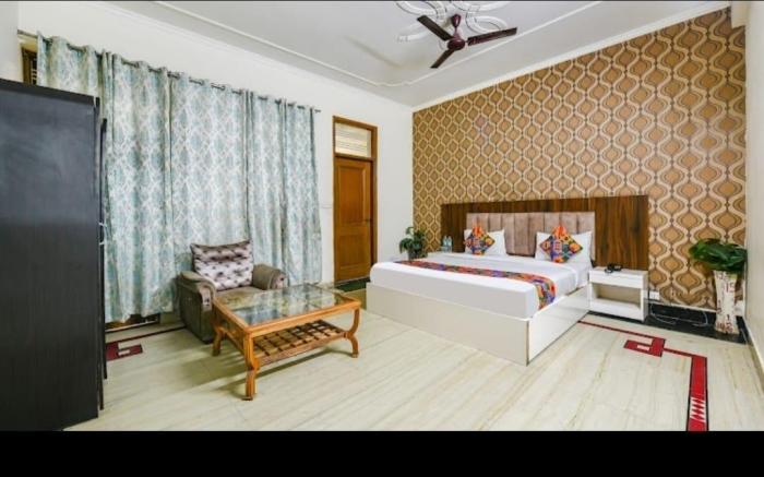 Viraj Guest House 