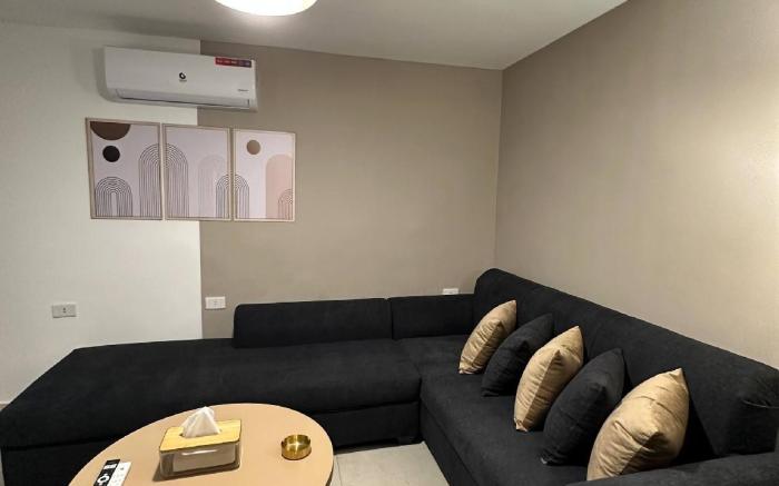 Stylish Luxe Apartment Fr 0004