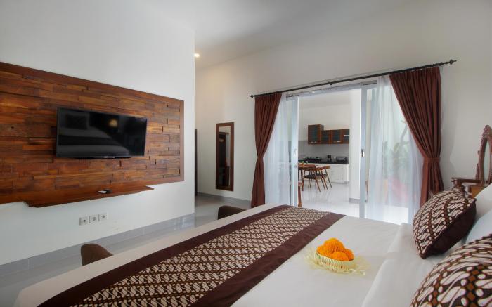 Bougainvillea Villa by Parigata