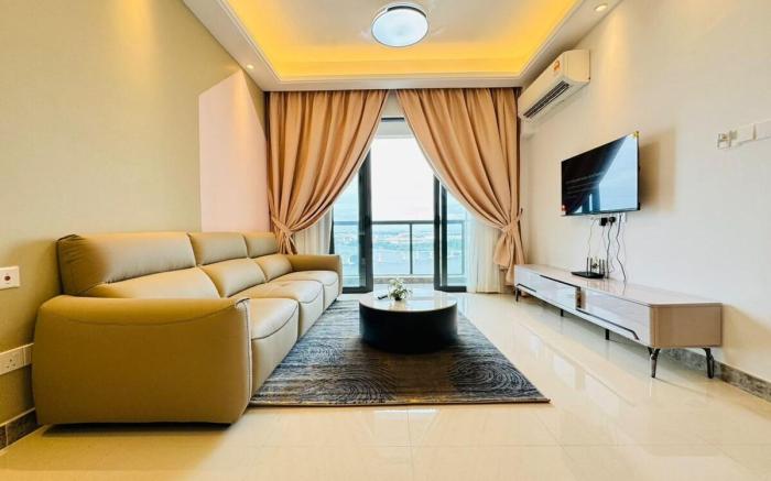 R & F Luxury Sea View Bedroom