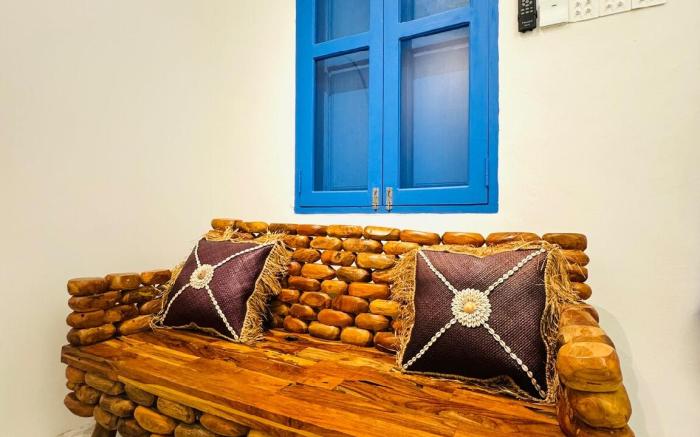 Santorini - Crystal Hillside Homestay