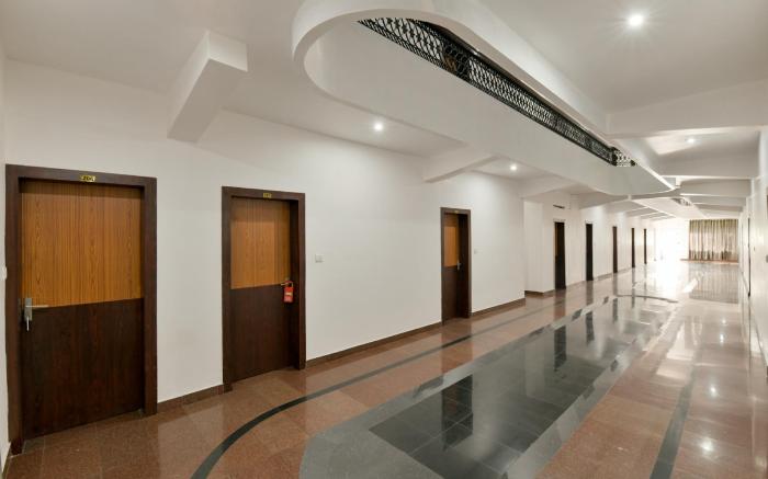 Hotel O Alappuzha Near General Hospital Junction