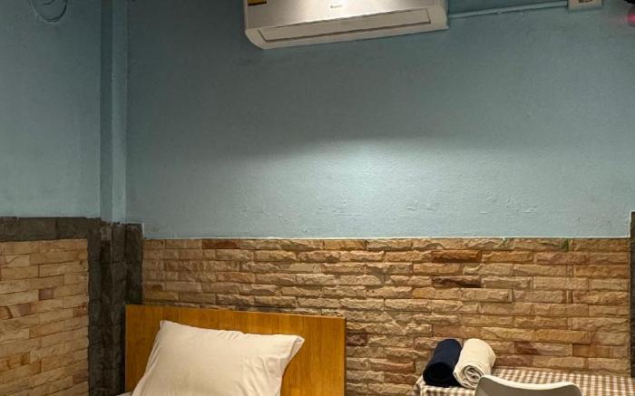 Let's Sea Hostel