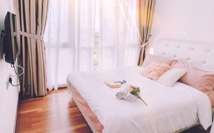 Large 4Bed w Jacuzzi Bathtub@CIQ - 3 free parking