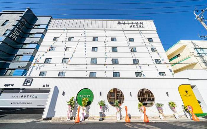 Yangsan Bukbudong Button Hotel Sports Complex Branch