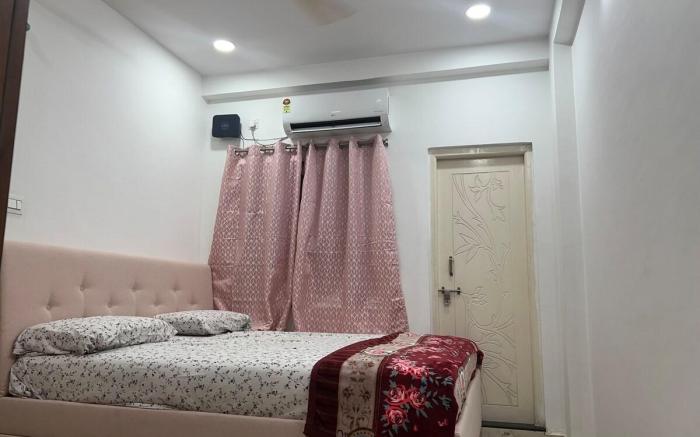 Atlas Homes 1BHK with 55inch TV, Wifi, Geyser, RO