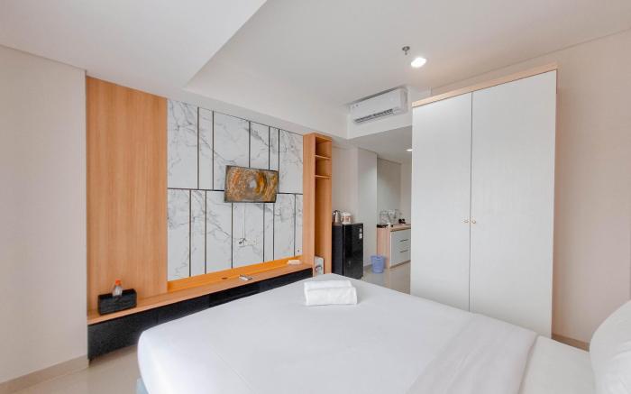 Homey Relaxing Studio Patraland Amarta By Travelio