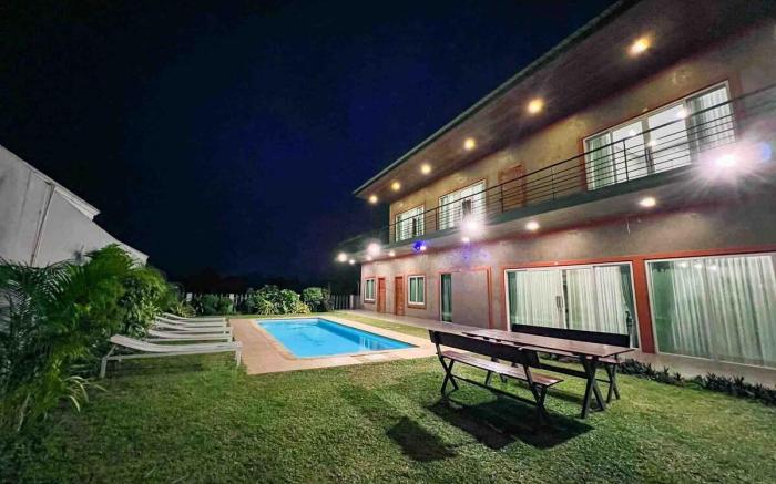 Pool Villa Vangvieng