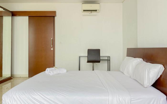 Simply Look 1BR L'Avenue Pancoran Apt By Travelio