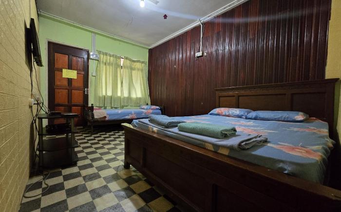 OYO 91042 Kamal Guest House Marang