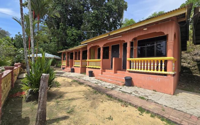 OYO 91042 Kamal Guest House Marang