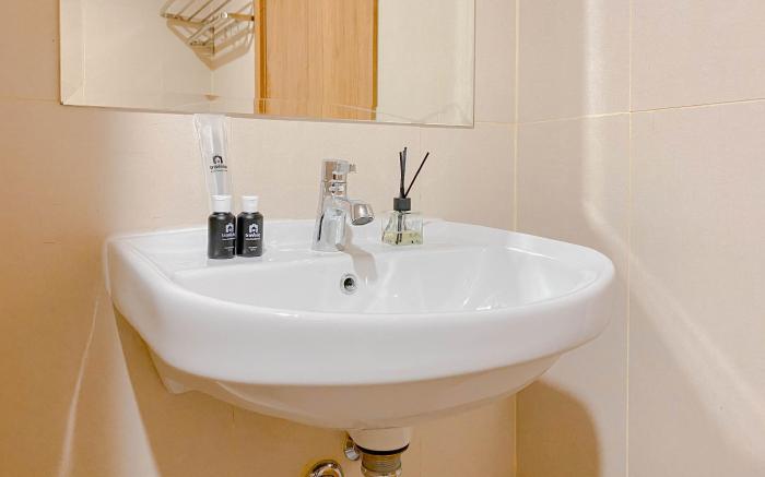Good Studio Apt Gateway Park LRT City By Travelio