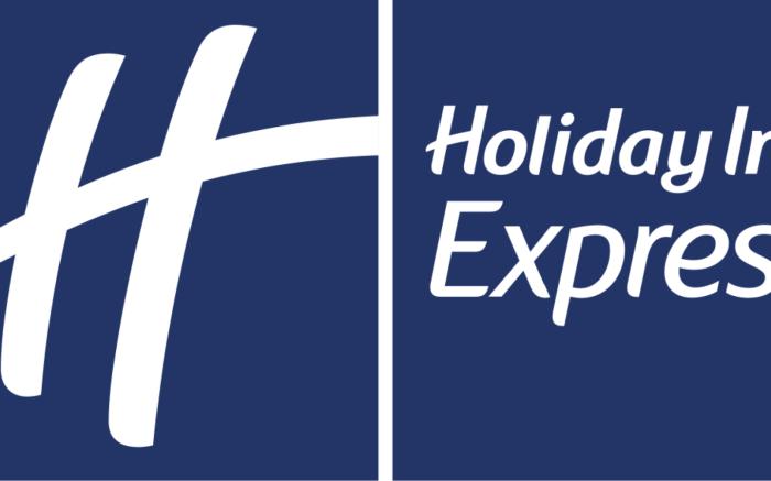 Holiday Inn Express Aeroport Montreal - St-Laurent By IHG