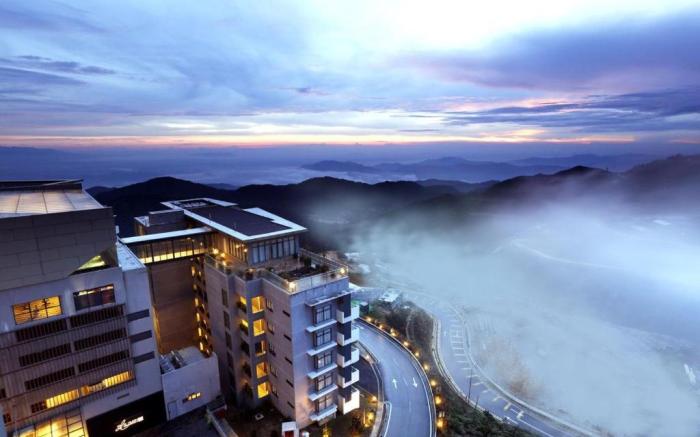 Genting Hill Top Sky by QH