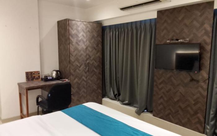 J R Residency