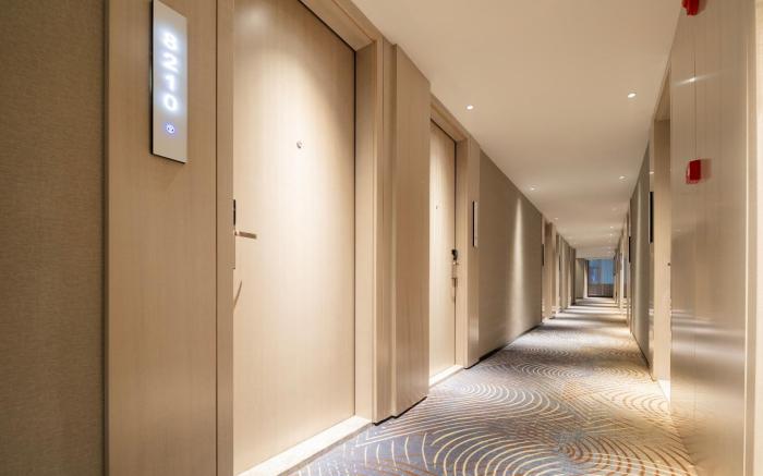 Echarm Hotel Huanghang Mafeng Cultural Town Plaza
